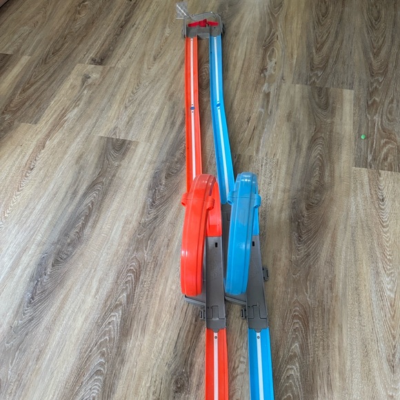 Kids Racing Track Set - Orange and Blue - Picture 6 of 8